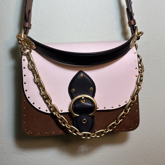 Coach Beat Shoulder Bag In Colorblock With Rivets - Picture 6 of 13